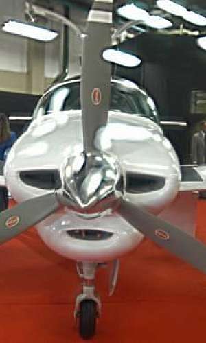 Empresa de peças de avião Empresa de peças de avião