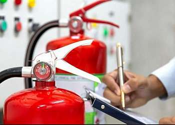 Inspeção manutenção e recarga em extintores de incêndio