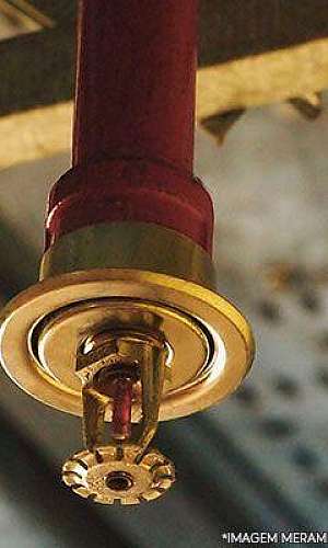 Sistemas de prevenção e combate a incêndios Sistemas de prevenção e combate a incêndios