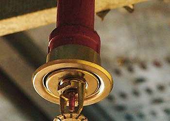 Sistemas de prevenção e combate a incêndios Sistemas de prevenção e combate a incêndios